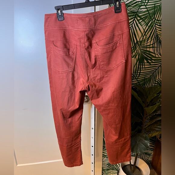 Anthropologie Cropped Cargo Pants - Picture 2 of 4